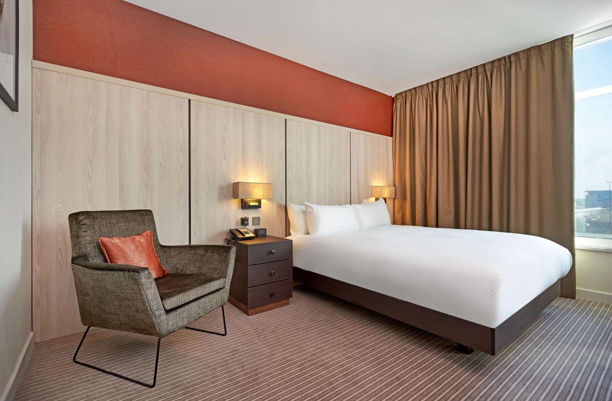 Doubletree By Hilton London Excel Hotel Kültér fotó